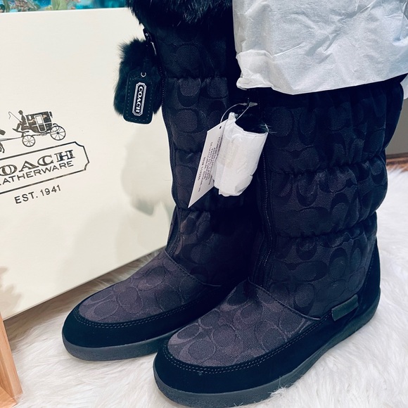NIB! Coach Theona Snow Boots in Black Signature Lined with Rabbit Fur - Picture 5 of 10
